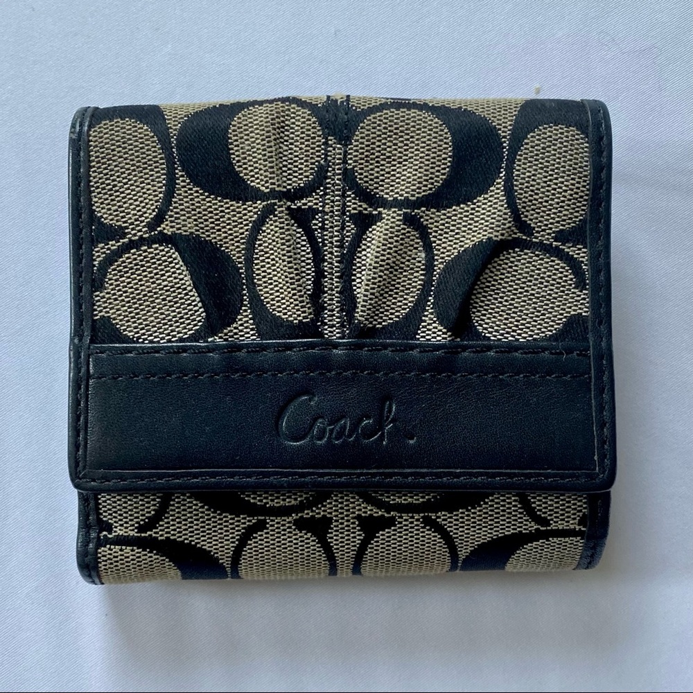 Gently Used Coach Wallet w/ Coin Pocket